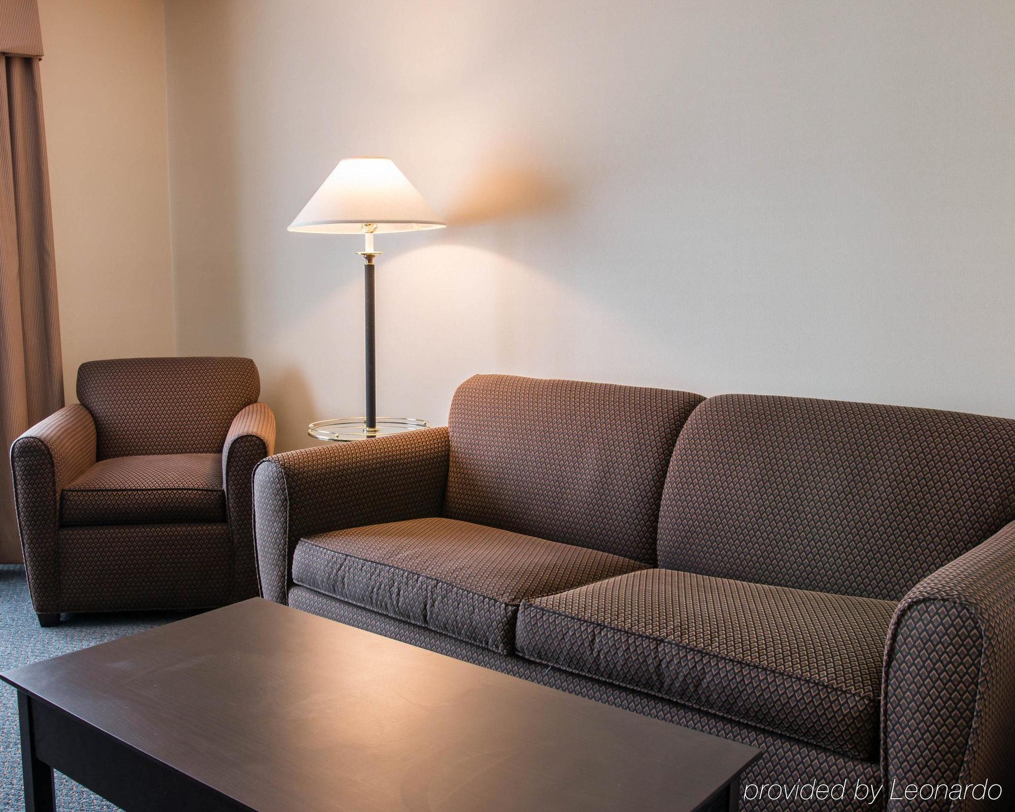 Comfort Suites Wixom Eksteriør billede