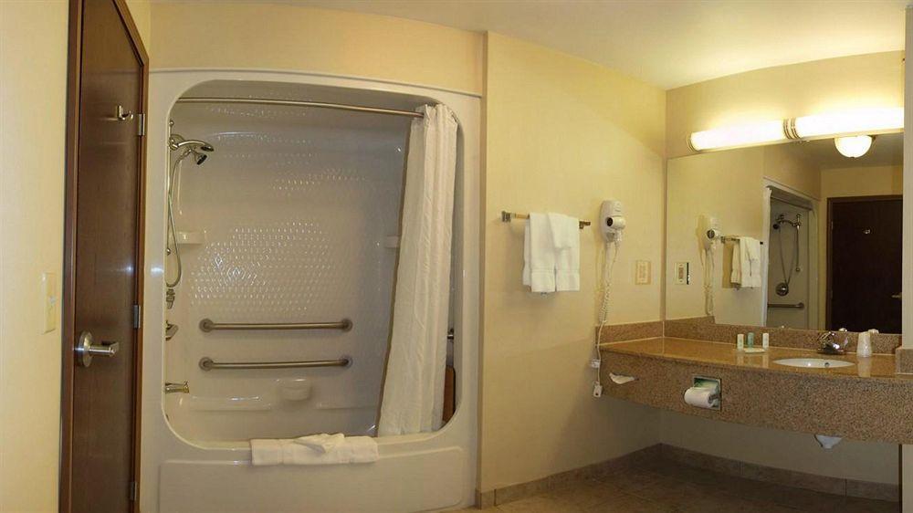 Comfort Suites Wixom Eksteriør billede